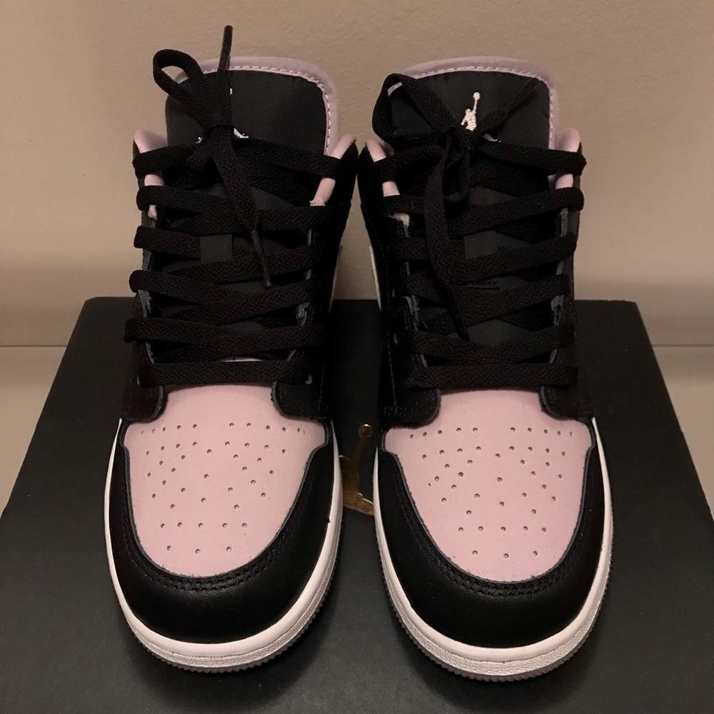 Nike Air Jordan 1 Low SE
